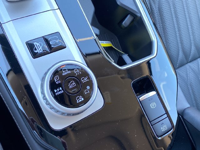 New 2026 Mitsubishi Outlander SEL AWD/4WD image 18