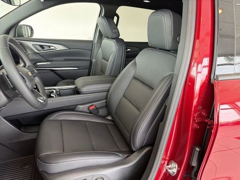 New 2026 Chevrolet Traverse LT w/ Sun and Wheel Package AWD/4WD image 21