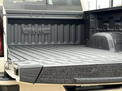 New 2026 GMC Sierra 1500 AT4 w/ AT4 Premium Package image 11