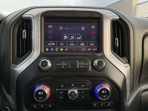 Used 2022 GMC Sierra 1500 SLT w/ SLT Convenience Package image 25