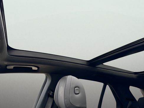 Certified 2025 Mercedes-Benz GLE 63 AMG S image 22