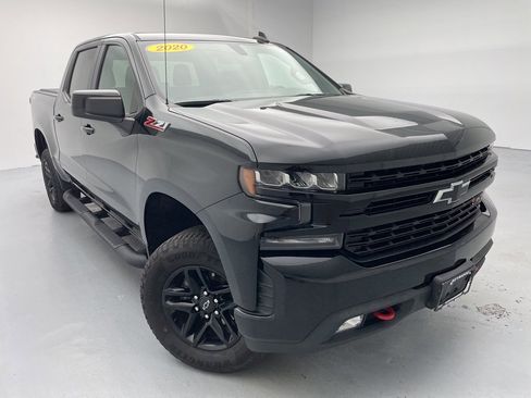 Used 2020 Chevrolet Silverado 1500 LT Trail Boss image 4