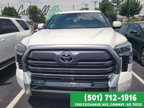 Used 2025 Toyota Tundra Limited AWD/4WD image 12