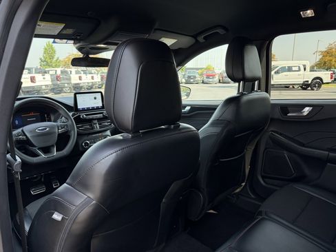 Used 2023 Ford Escape ST-Line image 24