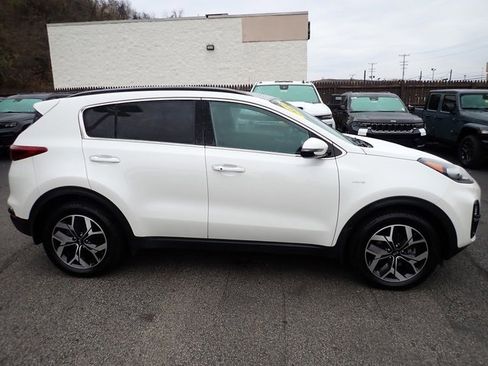 Used 2022 Kia Sportage EX image 8