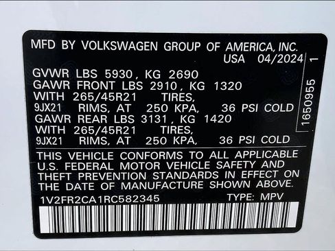 Used 2024 Volkswagen Atlas SEL Premium R-Line AWD/4WD image 37
