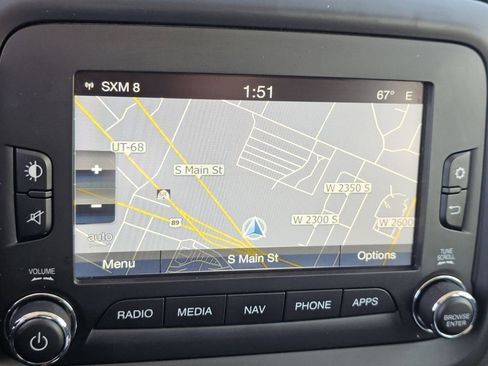 Used 2017 Jeep Renegade Trailhawk image 8