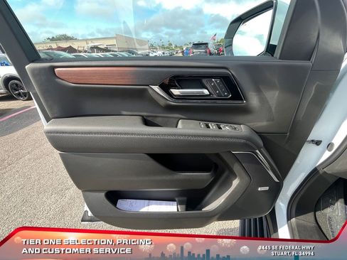 New 2026 GMC Yukon XL Denali w/ Sun & Power Step Package image 23