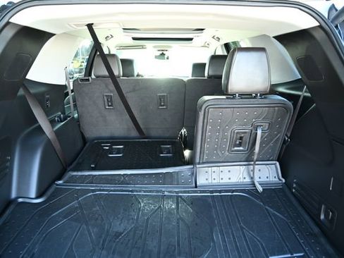 Used 2020 Chevrolet Traverse LT w/ LT Premium Package image 57