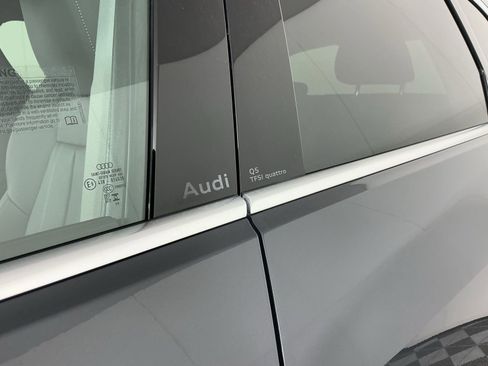 Used 2025 Audi Q5 Premium w/ Premium Plus AWD/4WD image 5
