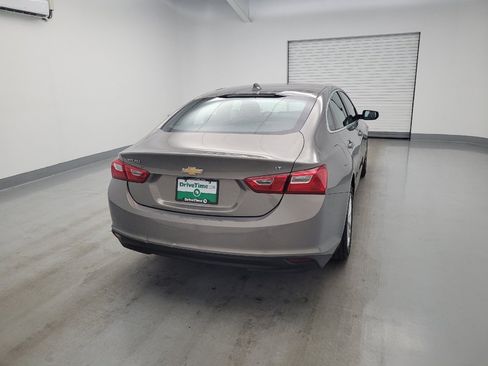 Used 2018 Chevrolet Malibu LT FWD image 7