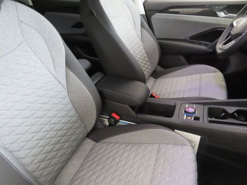 New 2025 Volkswagen Tiguan S image 27