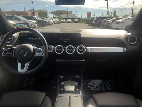 Used 2020 Mercedes-Benz GLB 250 4MATIC image 19