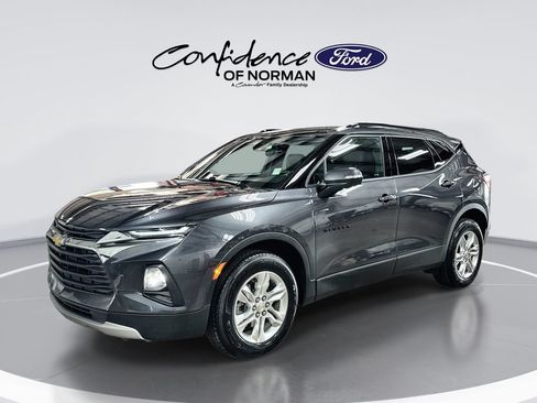 Used 2022 Chevrolet Blazer LT w/ Sound & Technology Package FWD image 1