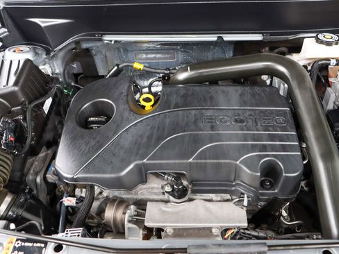 Used 2023 GMC Terrain AT4 image 30