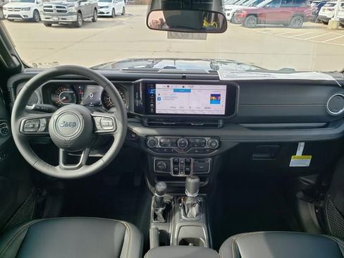 New 2026 Jeep Gladiator Sport image 8