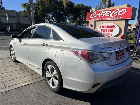 Used 2012 Hyundai Sonata Hybrid w/ Ultimate Pkg image 6