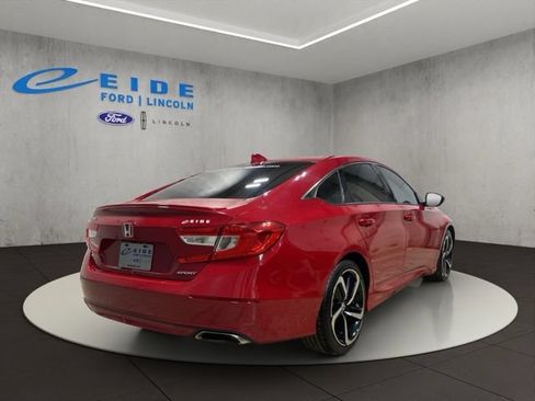 Used 2018 Honda Accord Sport image 10