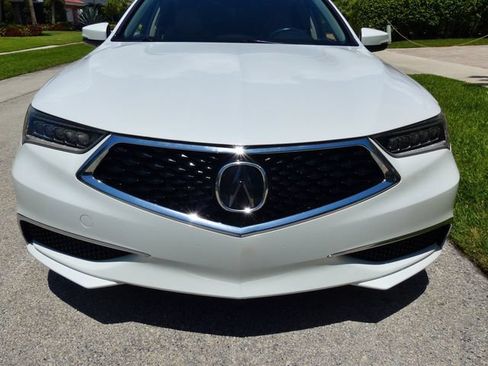 Used 2018 Acura TLX w/ Technology Package FWD image 3