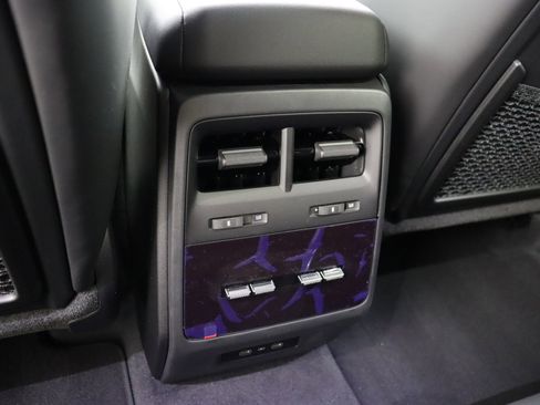 Used 2024 Porsche Macan 4 Electric image 20