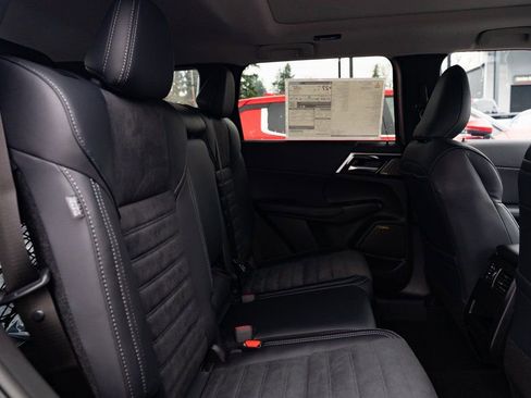 New 2026 Mitsubishi Outlander SE AWD/4WD image 23