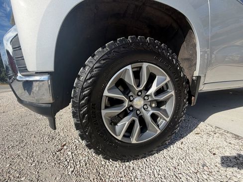Used 2020 Chevrolet Silverado 1500 LT image 9