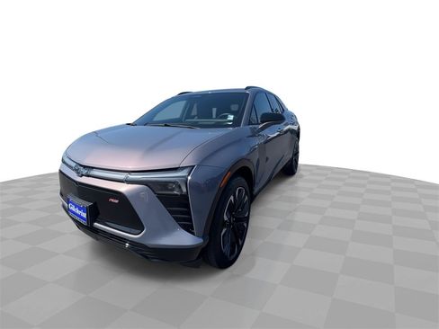 Certified 2024 Chevrolet Blazer EV RS image 3
