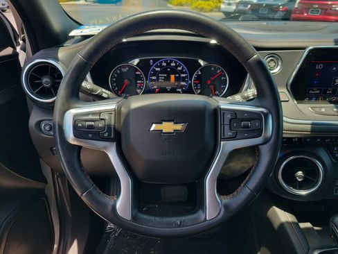 Used 2021 Chevrolet Blazer Premier w/ Driver Confidence II Package FWD image 32