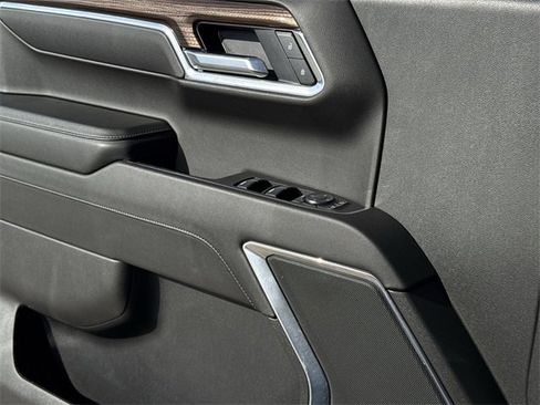 Certified 2025 Chevrolet Silverado 1500 LT image 23