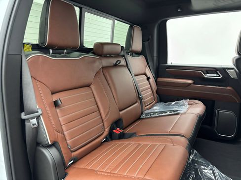 New 2026 GMC Sierra 2500 Denali Ultimate AWD/4WD image 43