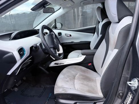 Used 2017 Toyota Prius Prime Plus w/ Carpet Mat Package FWD image 2