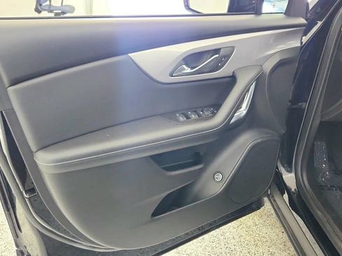 Used 2024 Chevrolet Blazer LT w/ Convenience Package FWD image 31