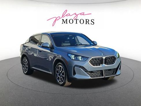 Certified 2025 BMW X2 xDrive28i AWD/4WD image 3
