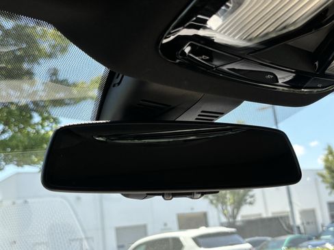 Used 2023 BMW 230i Coupe w/ Convenience Package RWD image 27