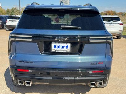 Used 2024 Chevrolet Traverse RS