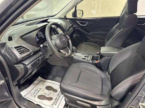 Used 2020 Subaru Forester Base w/ Alloy Wheel Package image 5
