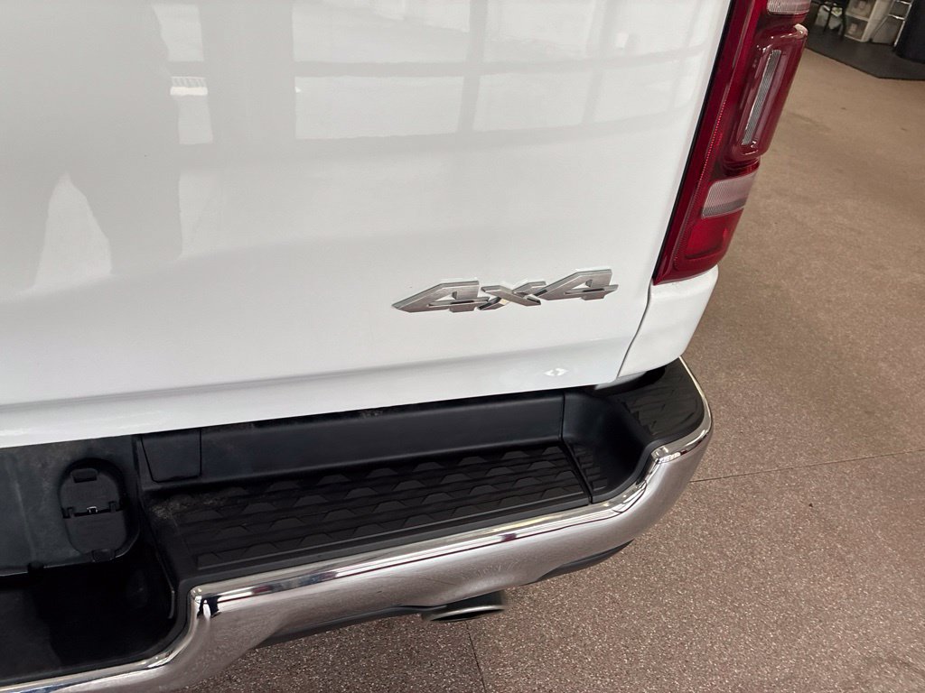 Used 2022 RAM 1500 Laramie w/ Off Road Group AWD/4WD image 31