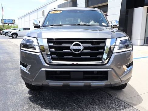Used 2023 Nissan Armada Platinum w/ Captain's Chairs Package RWD image 2