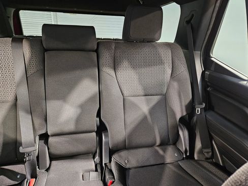 Certified 2025 Toyota 4Runner SR5 AWD/4WD image 14
