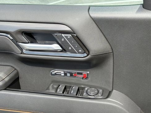 New 2026 GMC Sierra 1500 AT4 w/ Technology Package image 15
