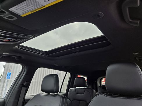 New 2025 Jeep Grand Cherokee L Altitude image 24