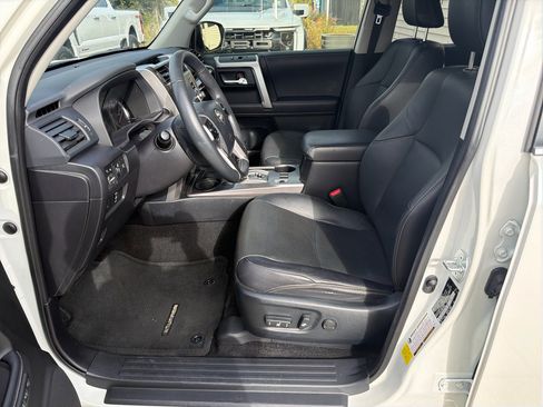 Used 2021 Toyota 4Runner Limited image 15