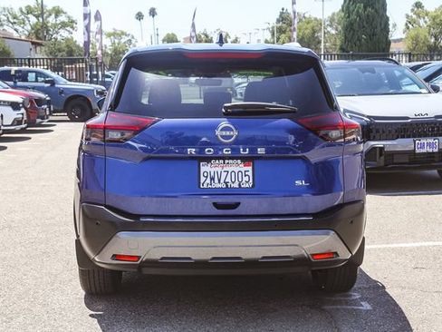 Used 2023 Nissan Rogue SL w/ SL Premium Package FWD image 9