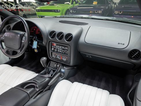 Used 1999 Pontiac Firebird Formula image 86