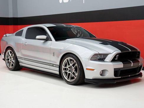 Used 2013 Ford Mustang Shelby GT500 RWD image 52