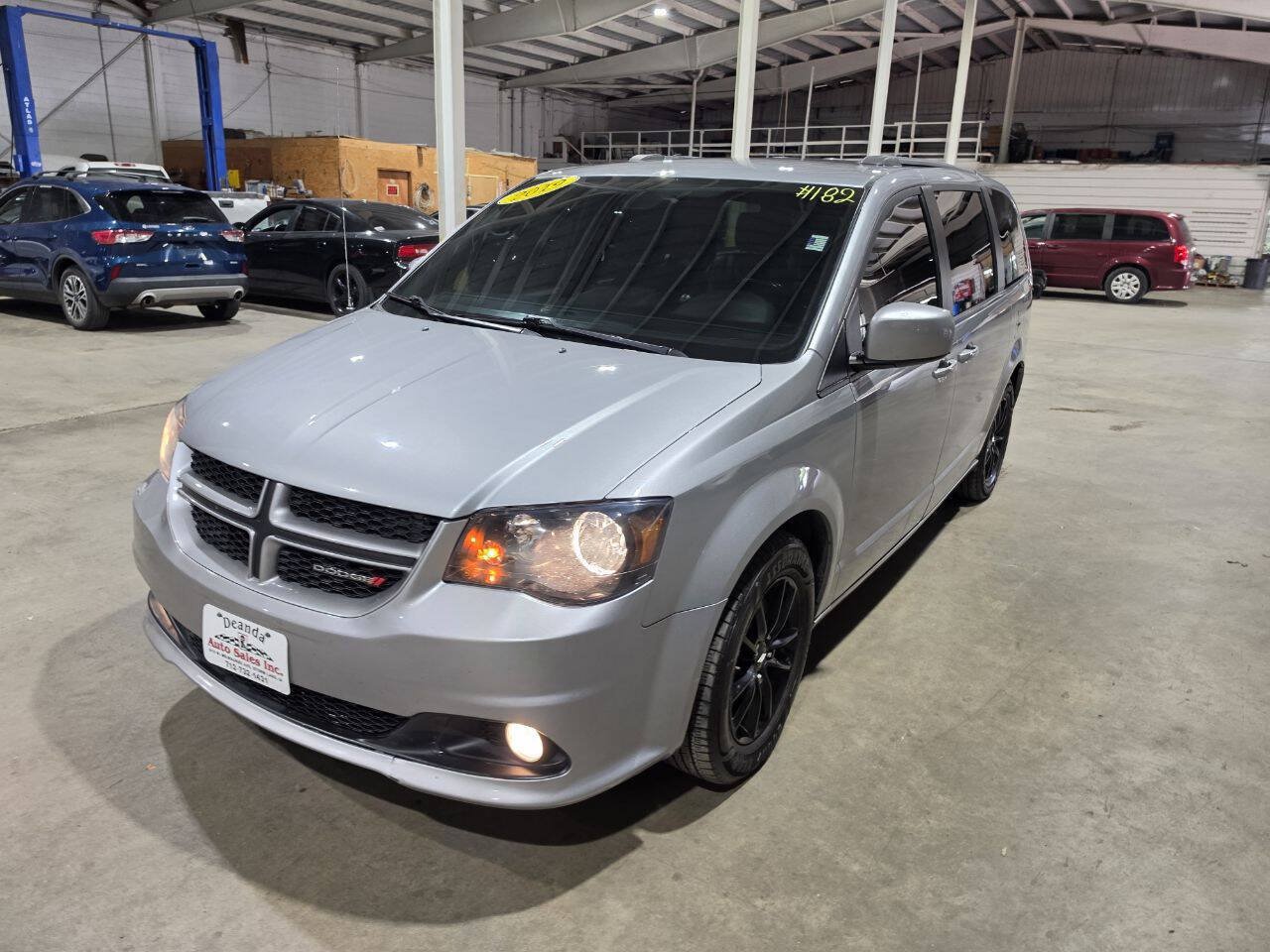 Used 2019 Dodge Grand Caravan GT FWD image 3