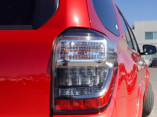 Used 2016 Toyota 4Runner Limited AWD/4WD image 6