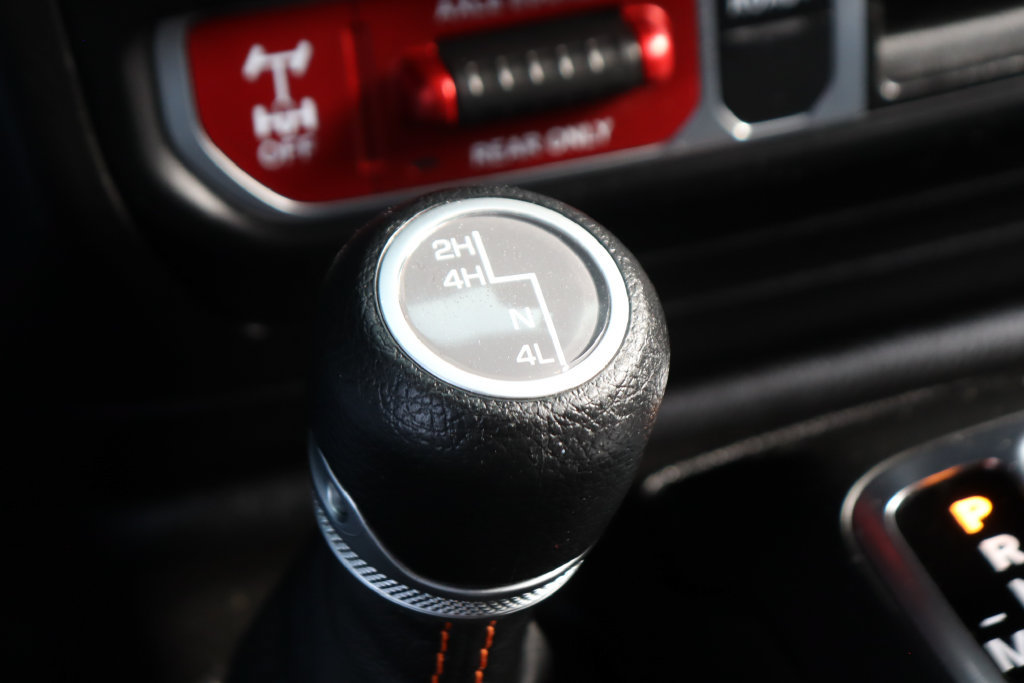 Used 2023 Jeep Gladiator Mojave w/ Trailer Tow Package AWD/4WD image 30