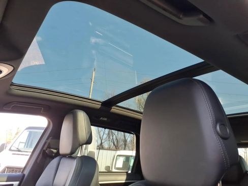 Used 2014 Porsche Cayenne S image 27