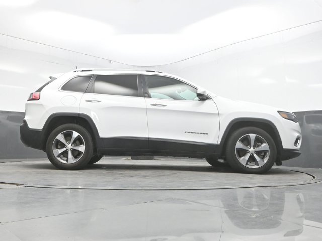 Used 2019 Jeep Cherokee Limited w/ Trailer Tow Group AWD/4WD image 28